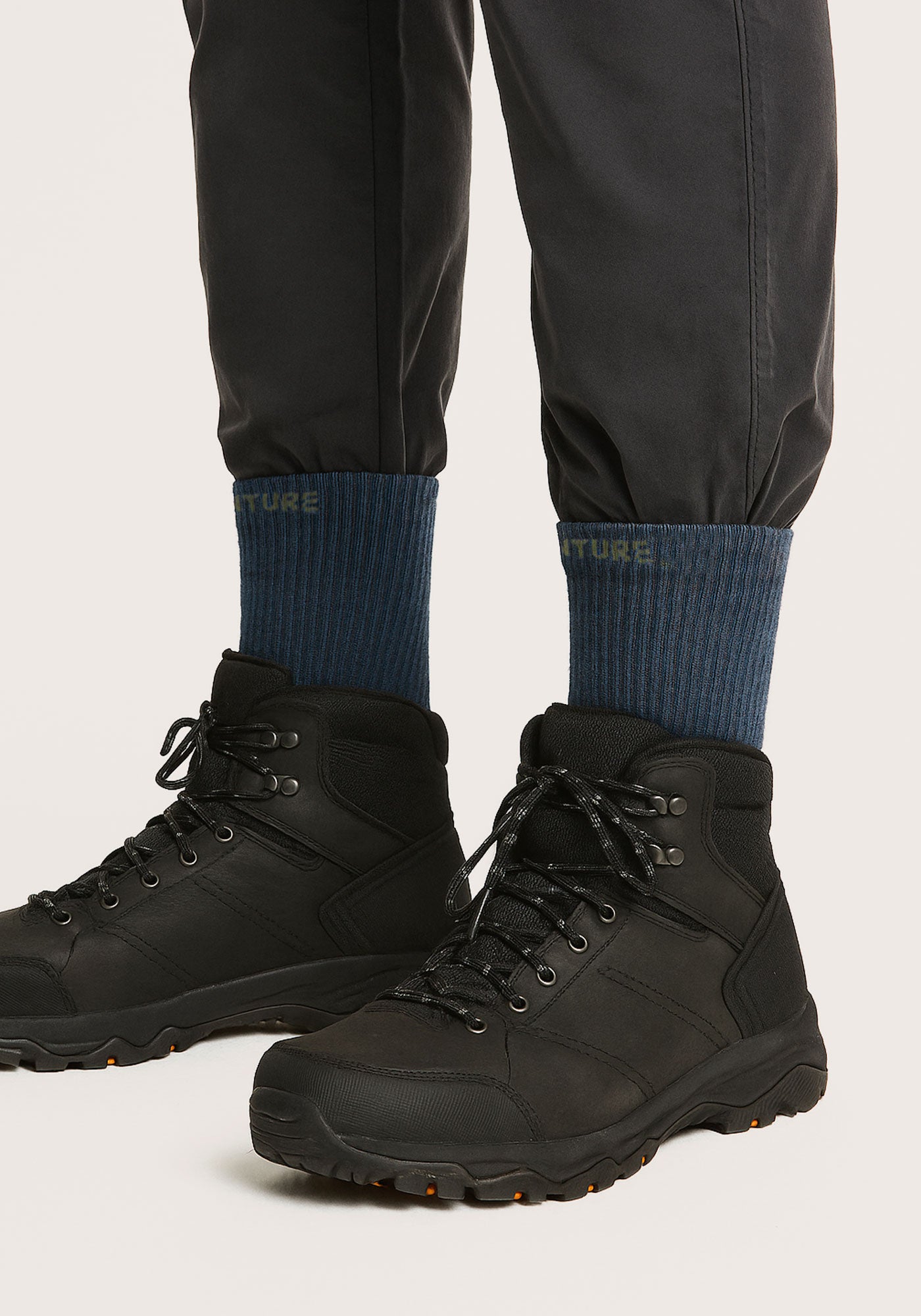 Media Senderismo Hiking Adventure Hombre
